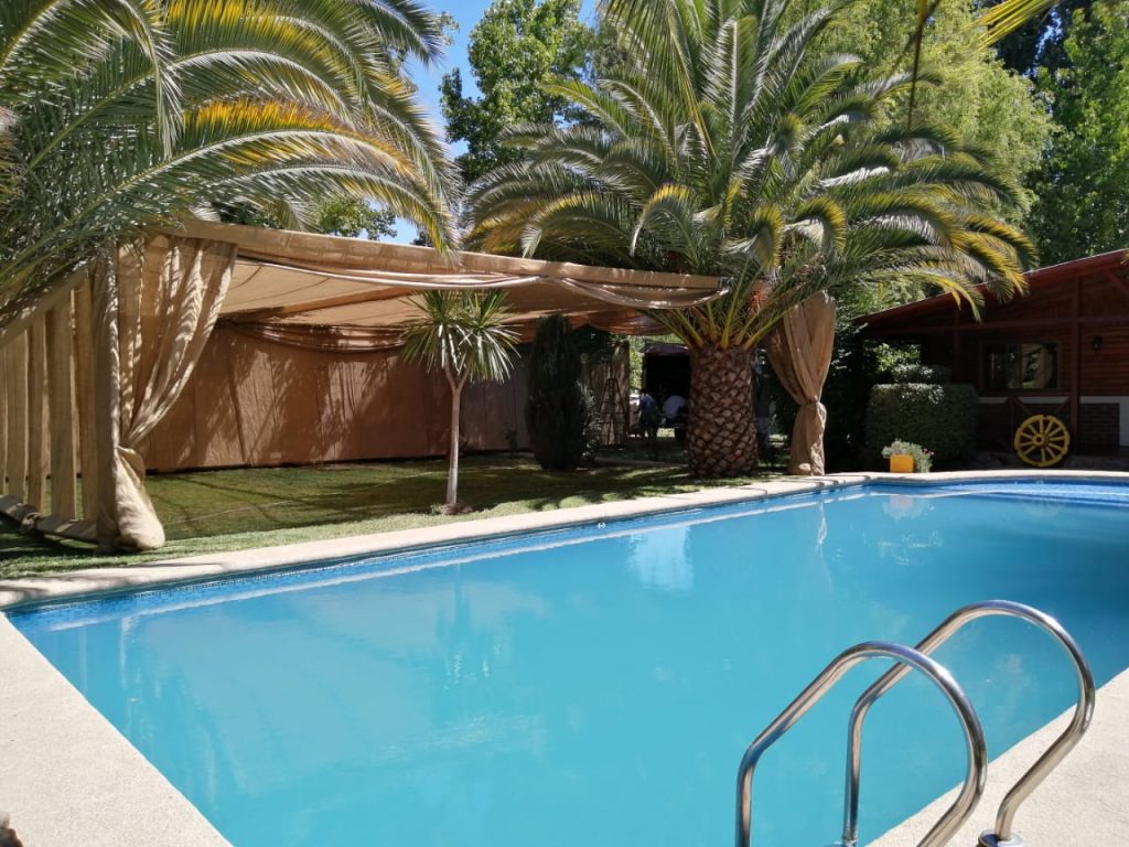 carpa arpillera con aplicaciones